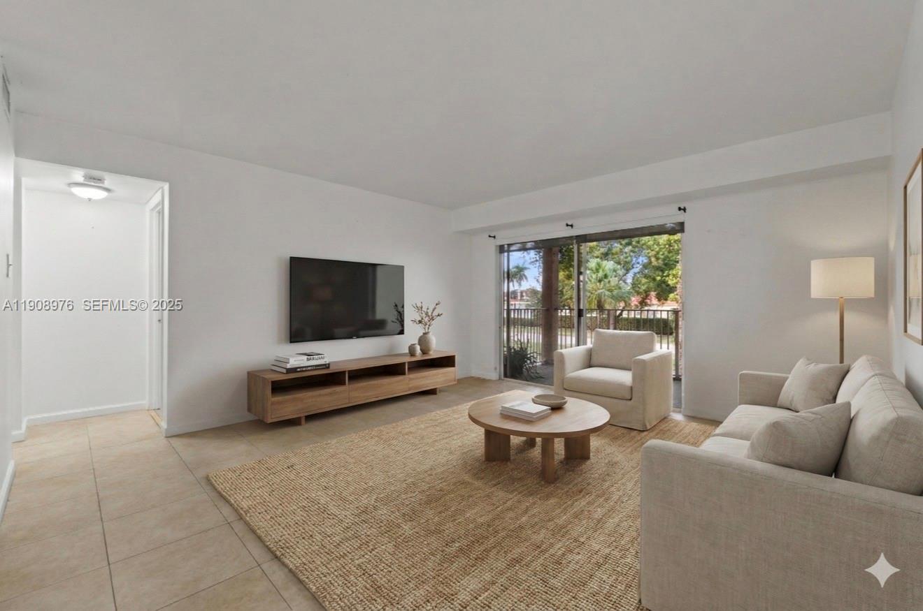 ROYAL PALM PLACE - Land