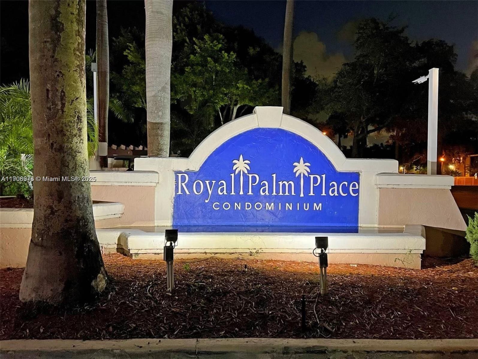 ROYAL PALM PLACE - Land