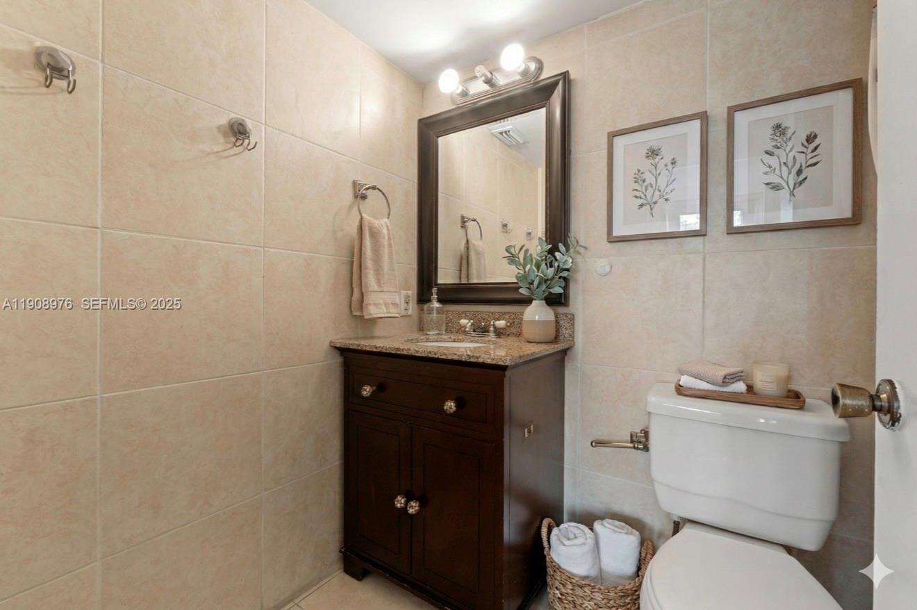 ROYAL PALM PLACE - Land