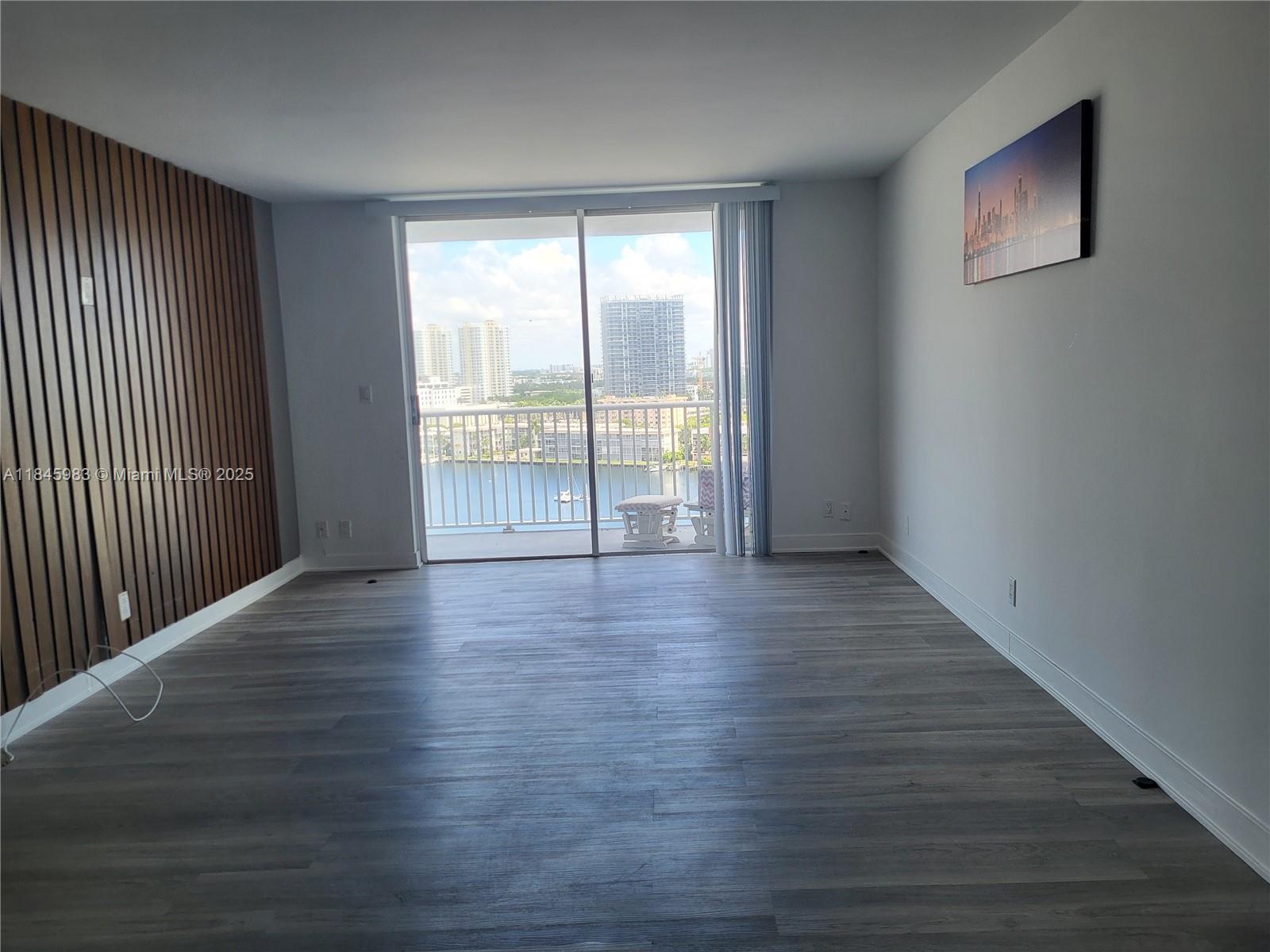 GOLDEN SURF TOWERS CONDO - Residential