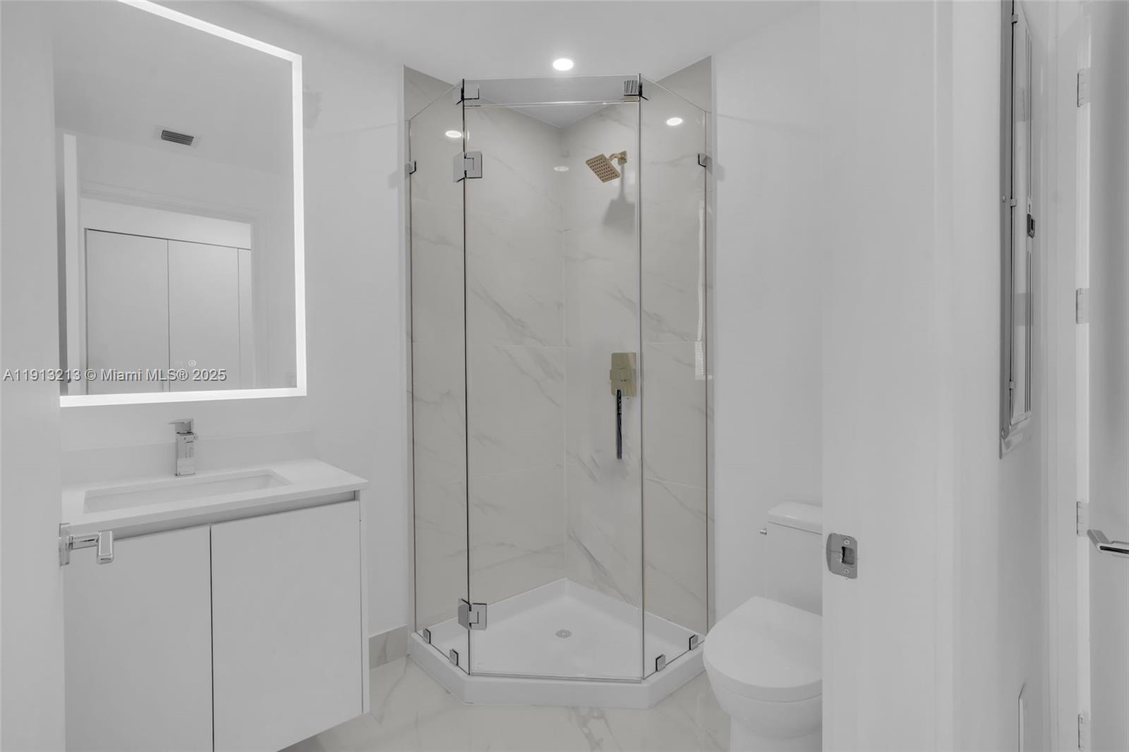 BAY BREEZE - Residential