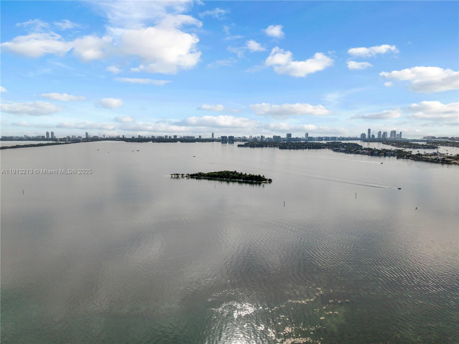 BAY BREEZE - Residential