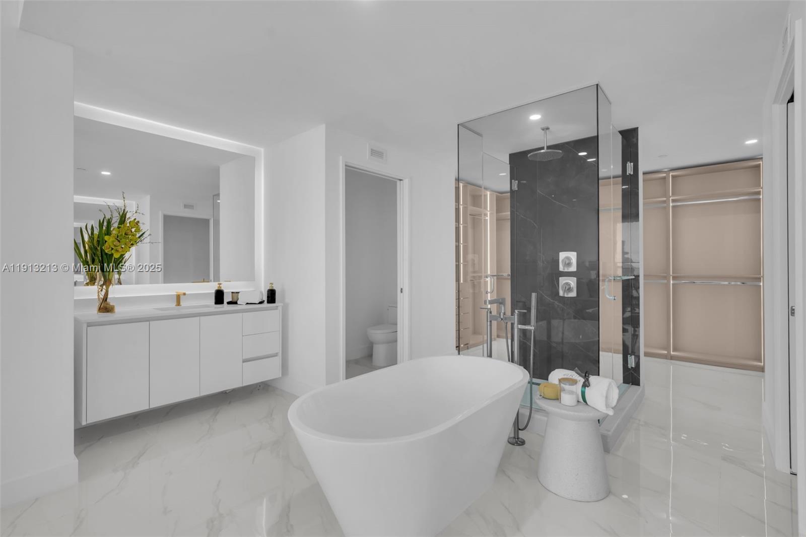 BAY BREEZE - Residential