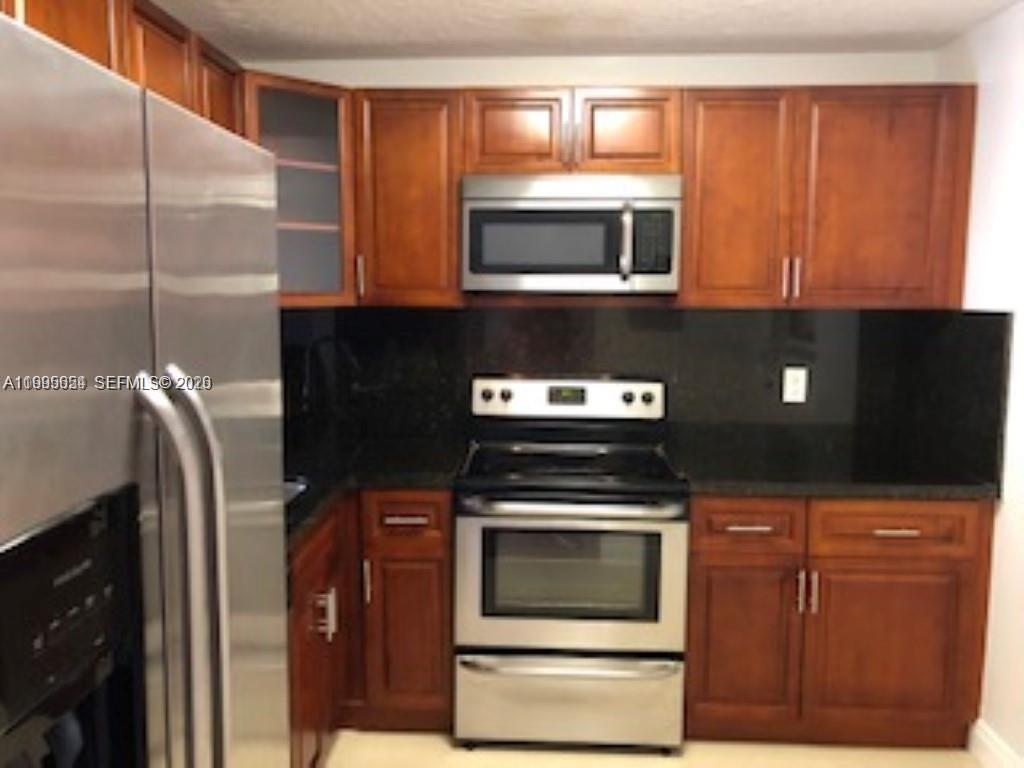 VILLAGE OF KINGS CREEK CO - Residential