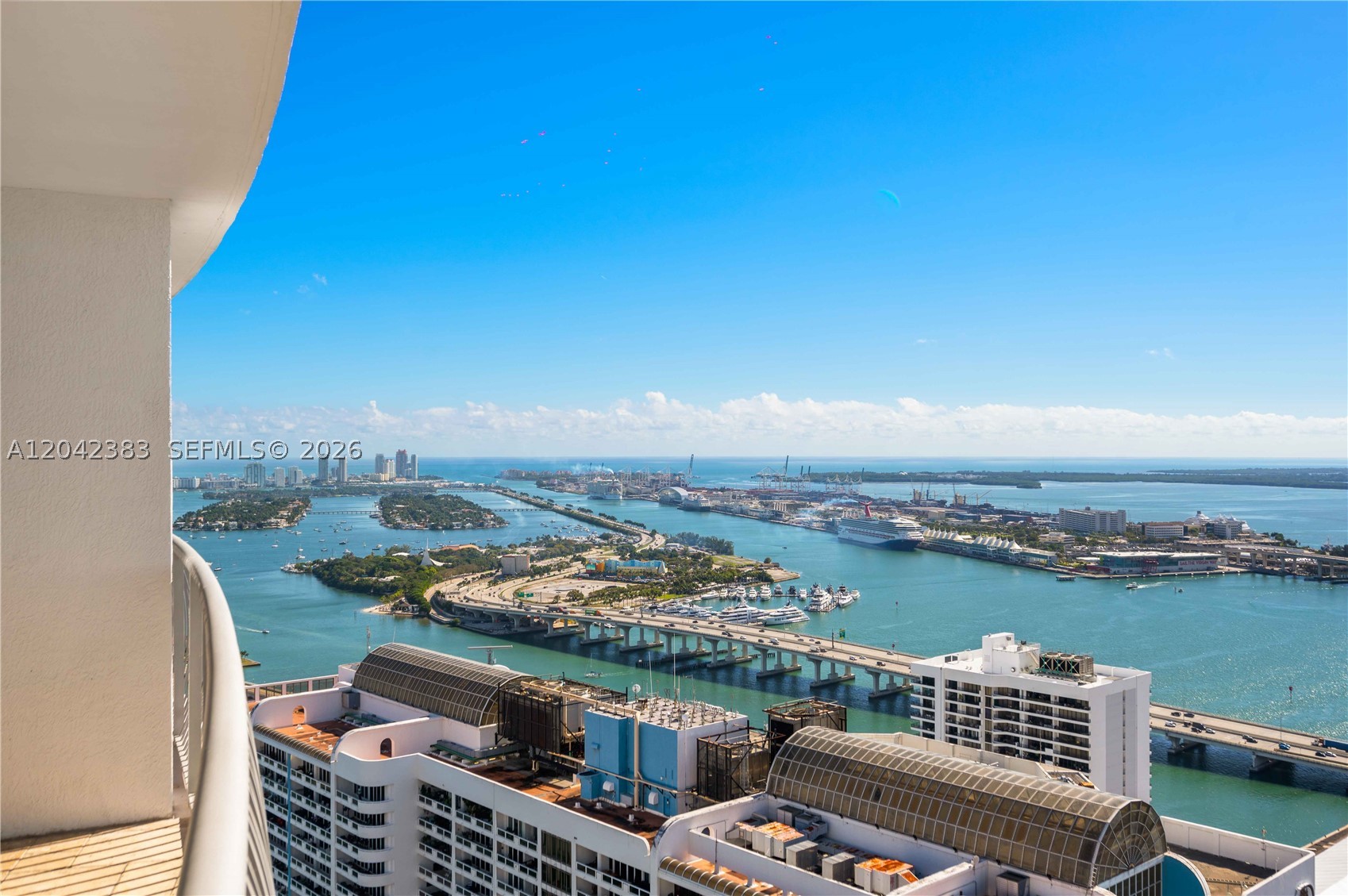 1750 N Bayshore Dr 5212