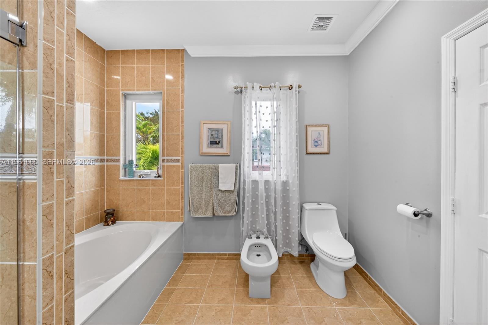 Twin Lakes Shore Central - Residential