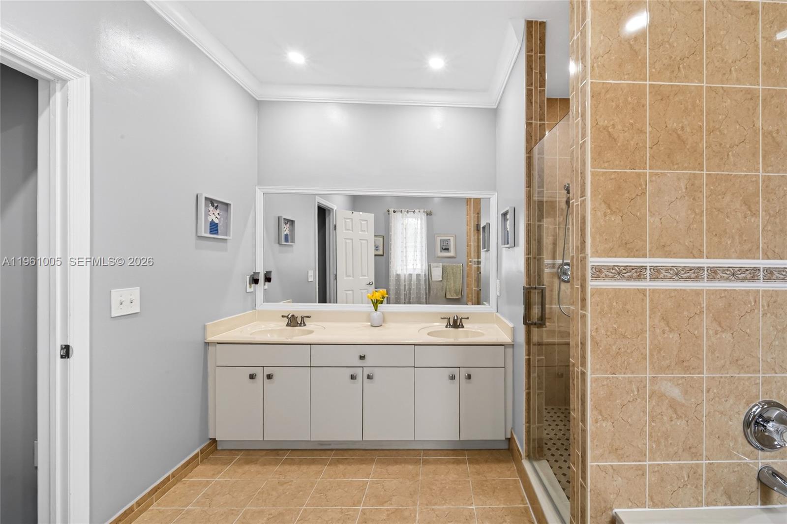 Twin Lakes Shore Central - Residential