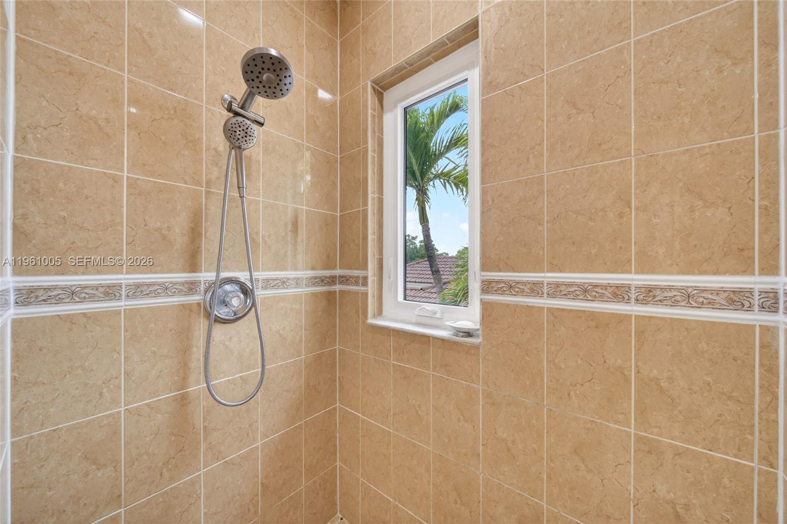 Twin Lakes Shore Central - Residential