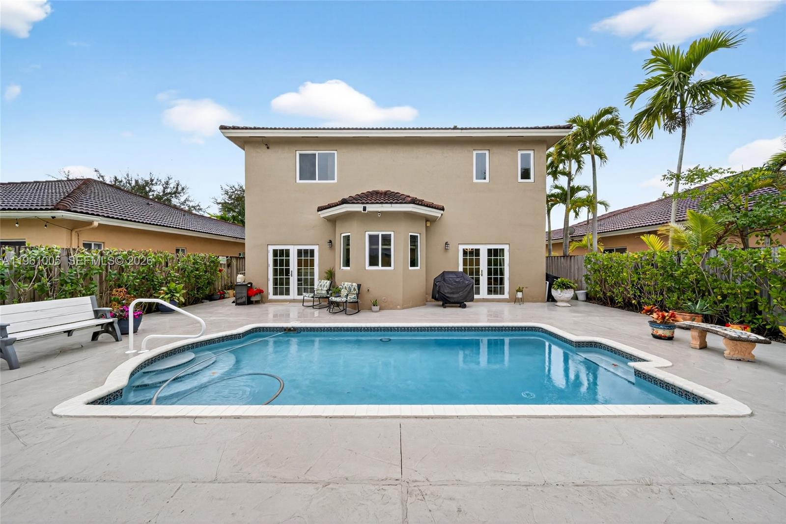 Twin Lakes Shore Central - Residential