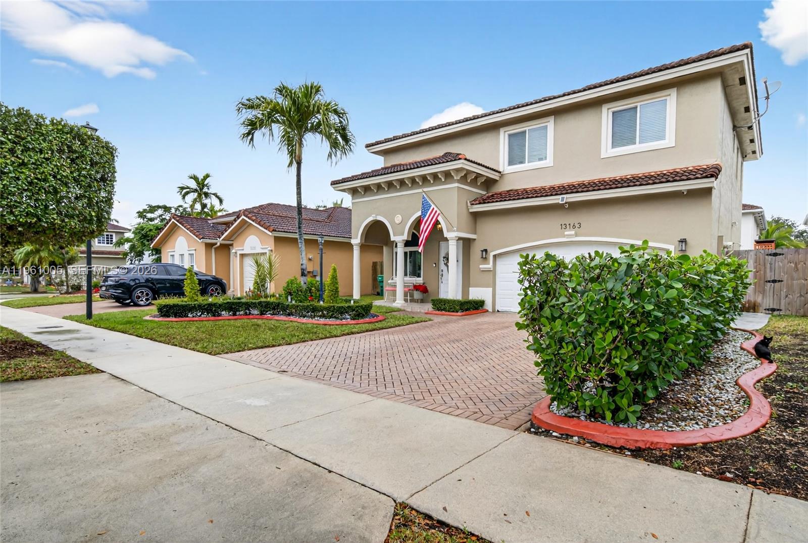 Twin Lakes Shore Central - Residential