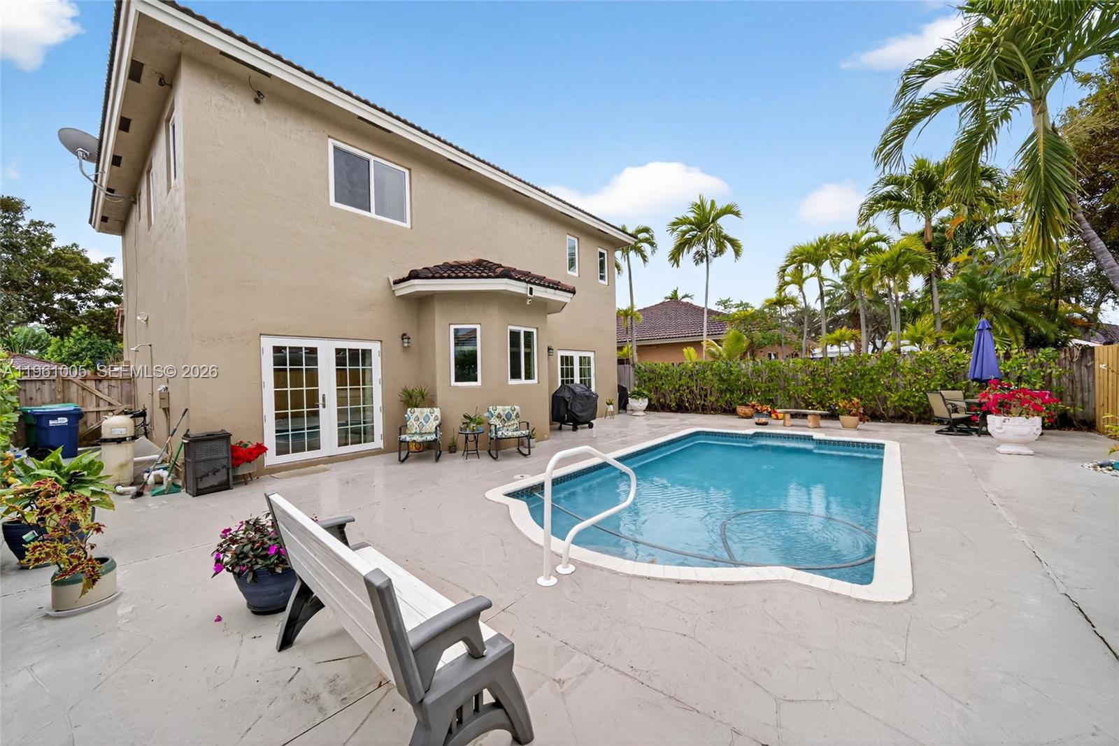 Twin Lakes Shore Central - Residential