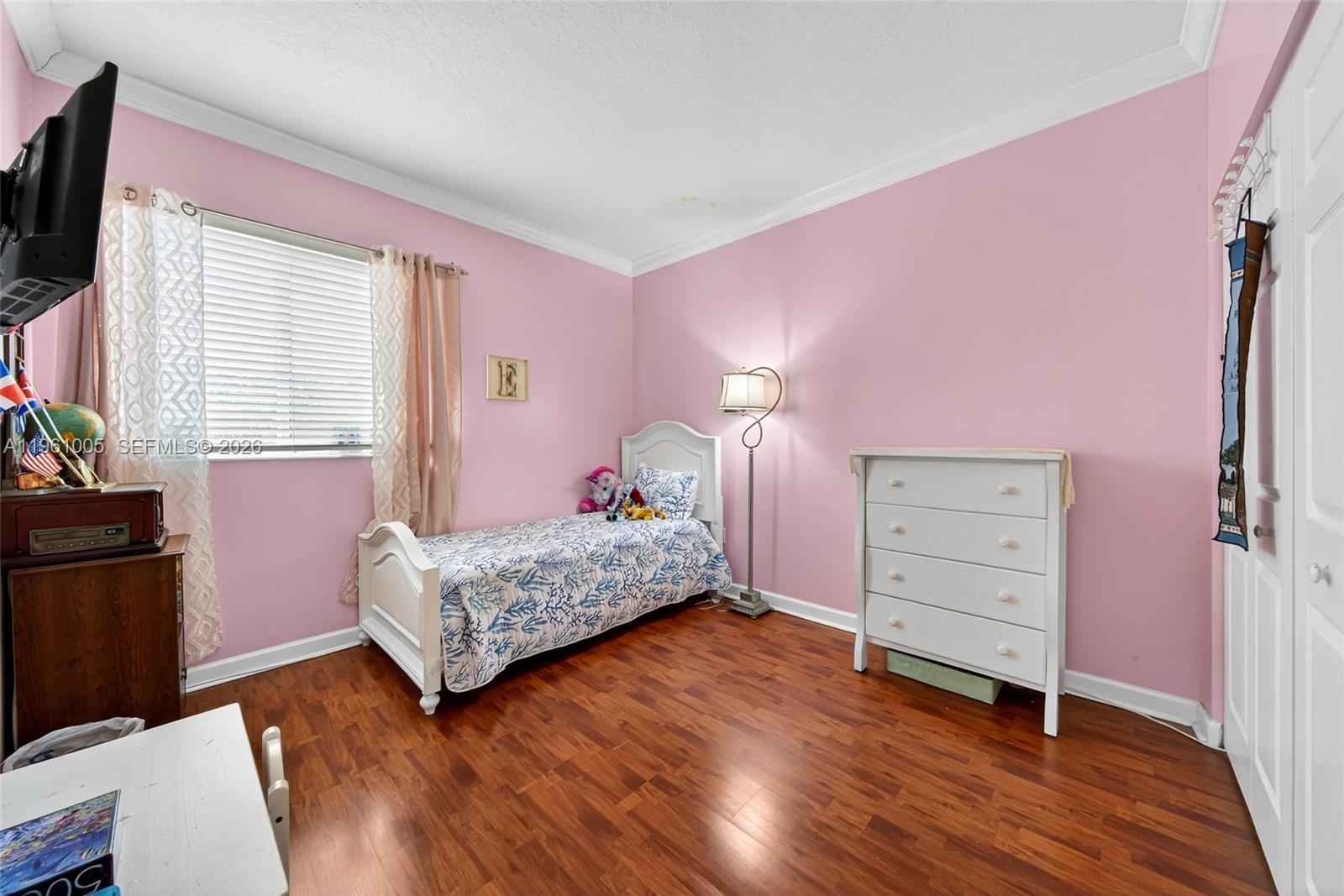 Twin Lakes Shore Central - Residential