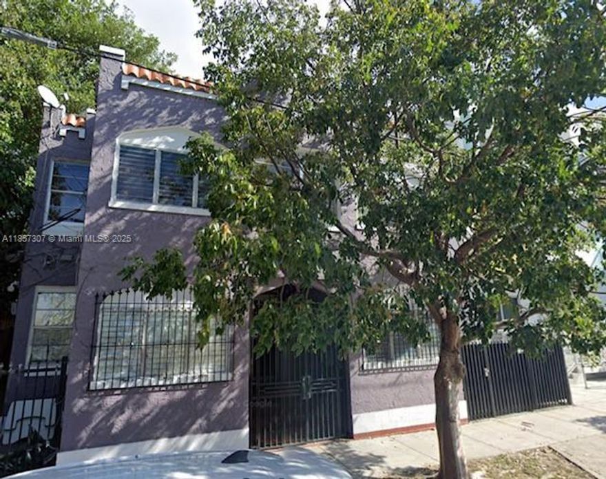 Excellent opportunity for development near Downtown Miami, Brickell, Jackson Memorial Medical Complex & Wynwood. Property is zoned 4601 Multifamily which allows for development of up to 8 stories. Prime location minutes to Little Havana MIA, Port Of Miami & The Beaches. Property is fully rented with month to month tenants. Property can be developed into (16) residential units or 31 Lodging Rooms. Call today to schedule a showing. Property recently passed 50 year recertification.