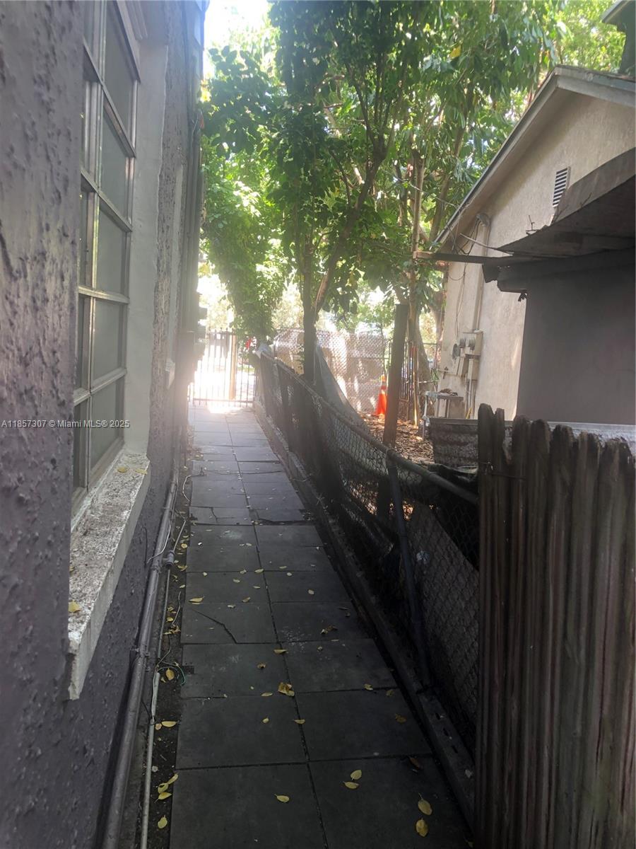 CITY OF MIAMI SOUTH - Residential Income