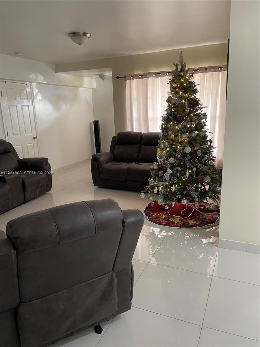 11765 SW 175th Ter 0