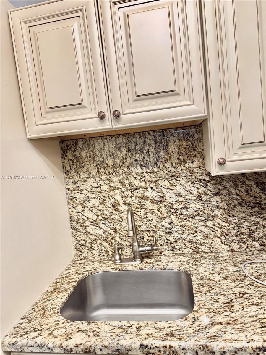 BERKELEY DIPLOMAT CO-OP - Residential