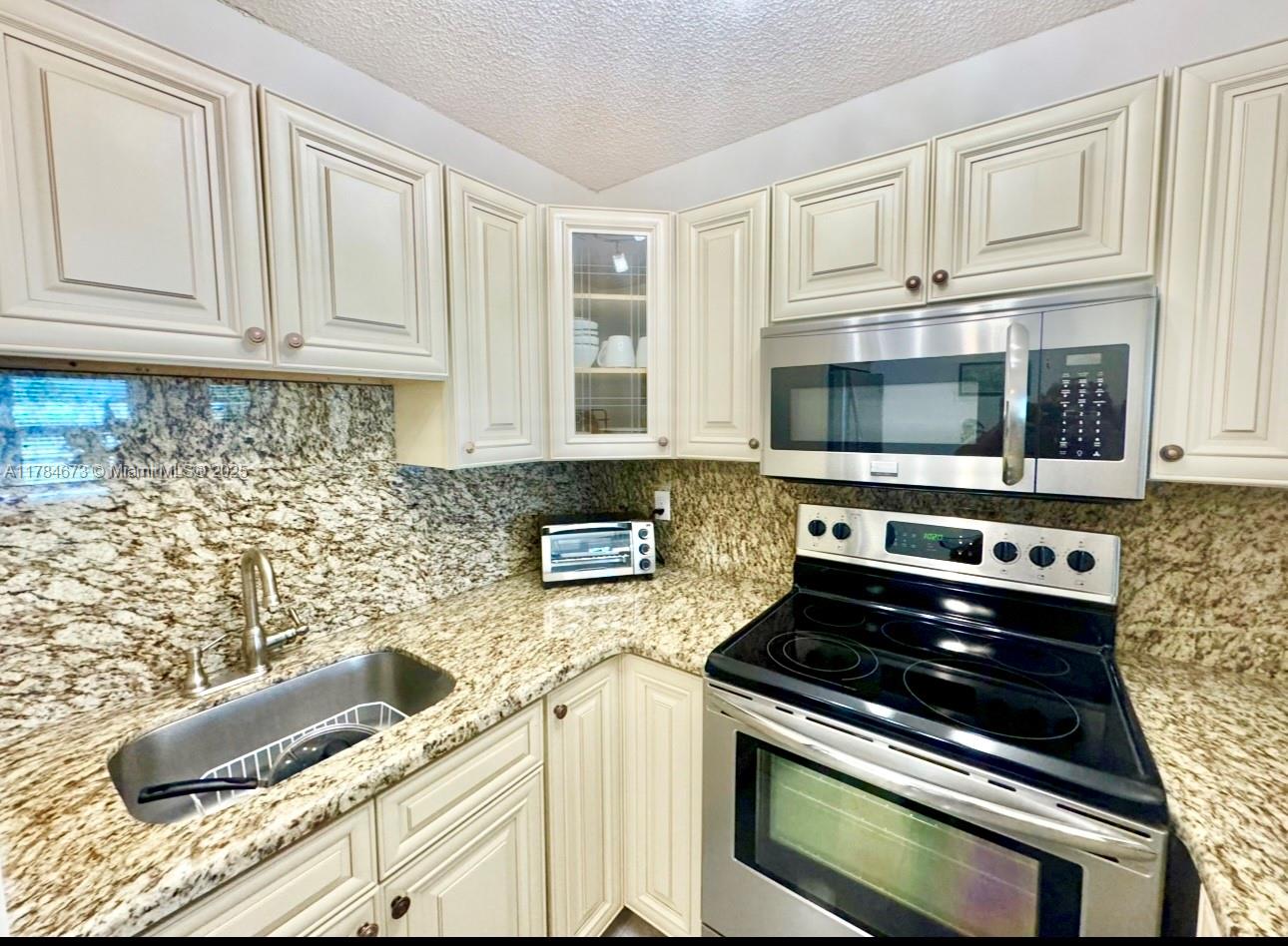 BERKELEY DIPLOMAT CO-OP - Residential