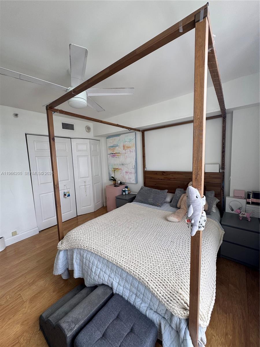 MYSTIC POINTE TOWER 500 C - Residential