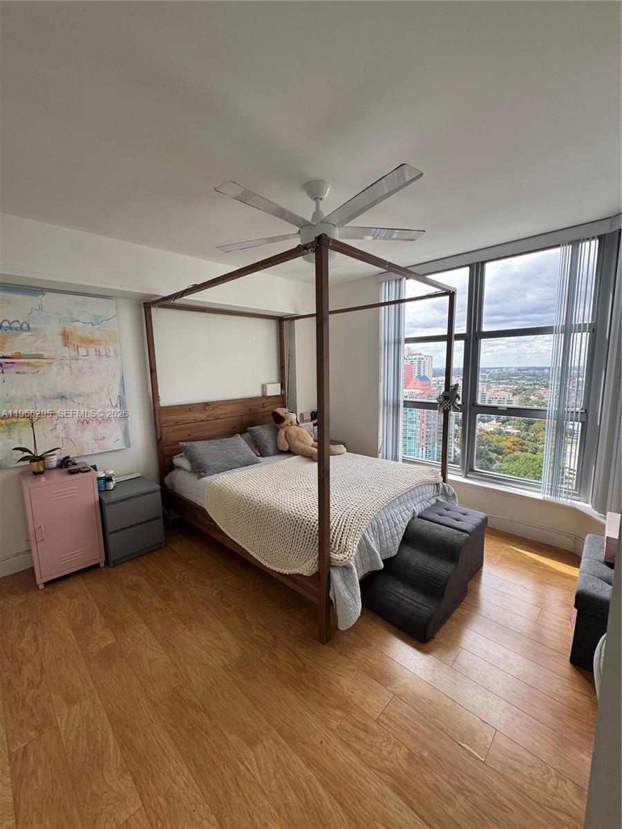 MYSTIC POINTE TOWER 500 C - Residential