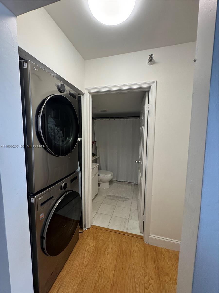 MYSTIC POINTE TOWER 500 C - Residential