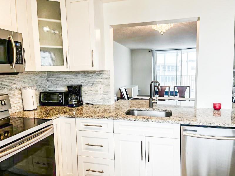 MEADOWBROOK TOWERS CONDO - Residential