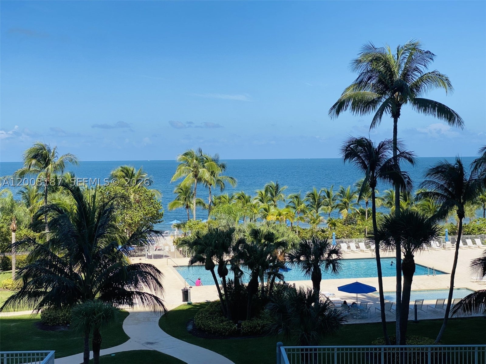 881 Ocean Dr 3E