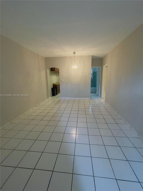807 86th St 805 Miami Beach FL 33141