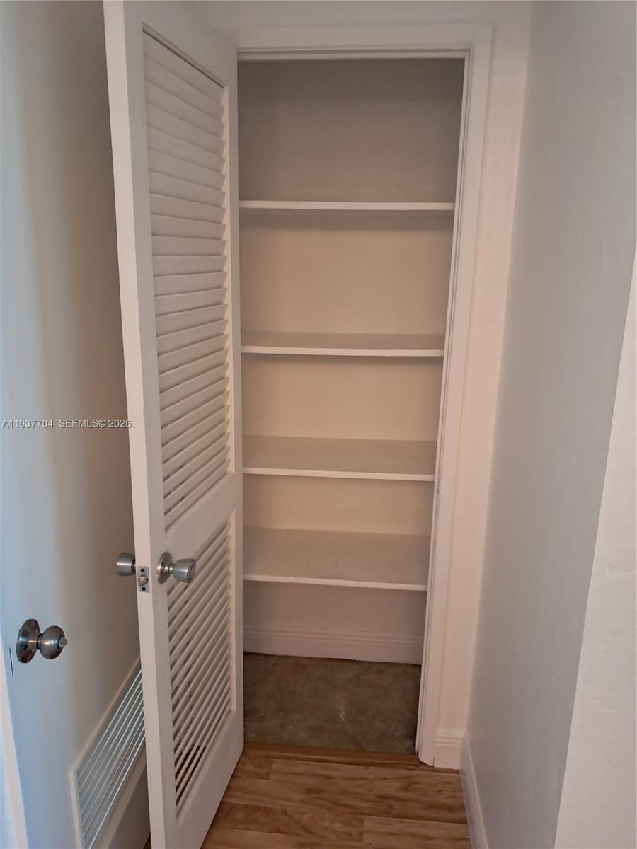 OCEANVIEW BUILDING B COND - Residential