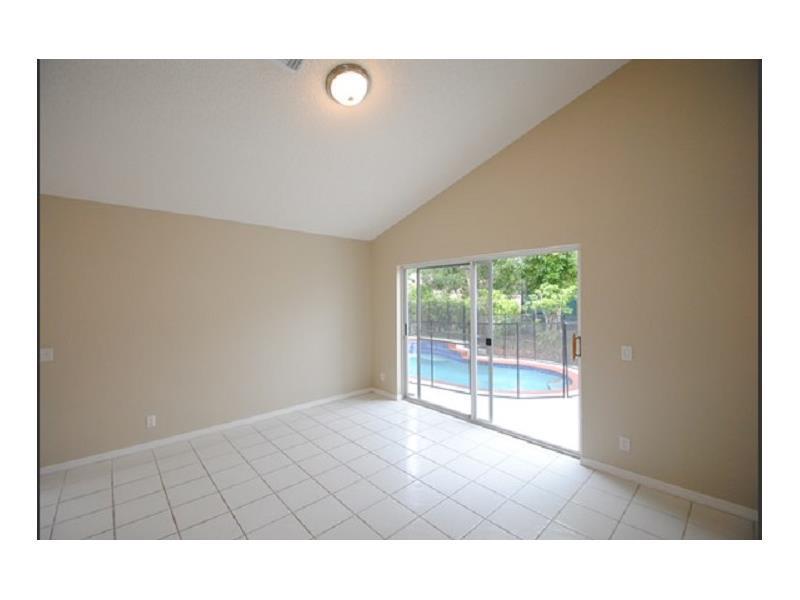 VENTANA 144-27 - Residential Lease