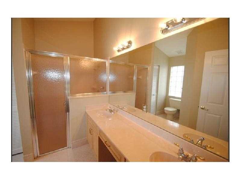 VENTANA 144-27 - Residential Lease