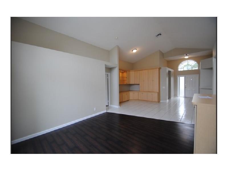 VENTANA 144-27 - Residential Lease