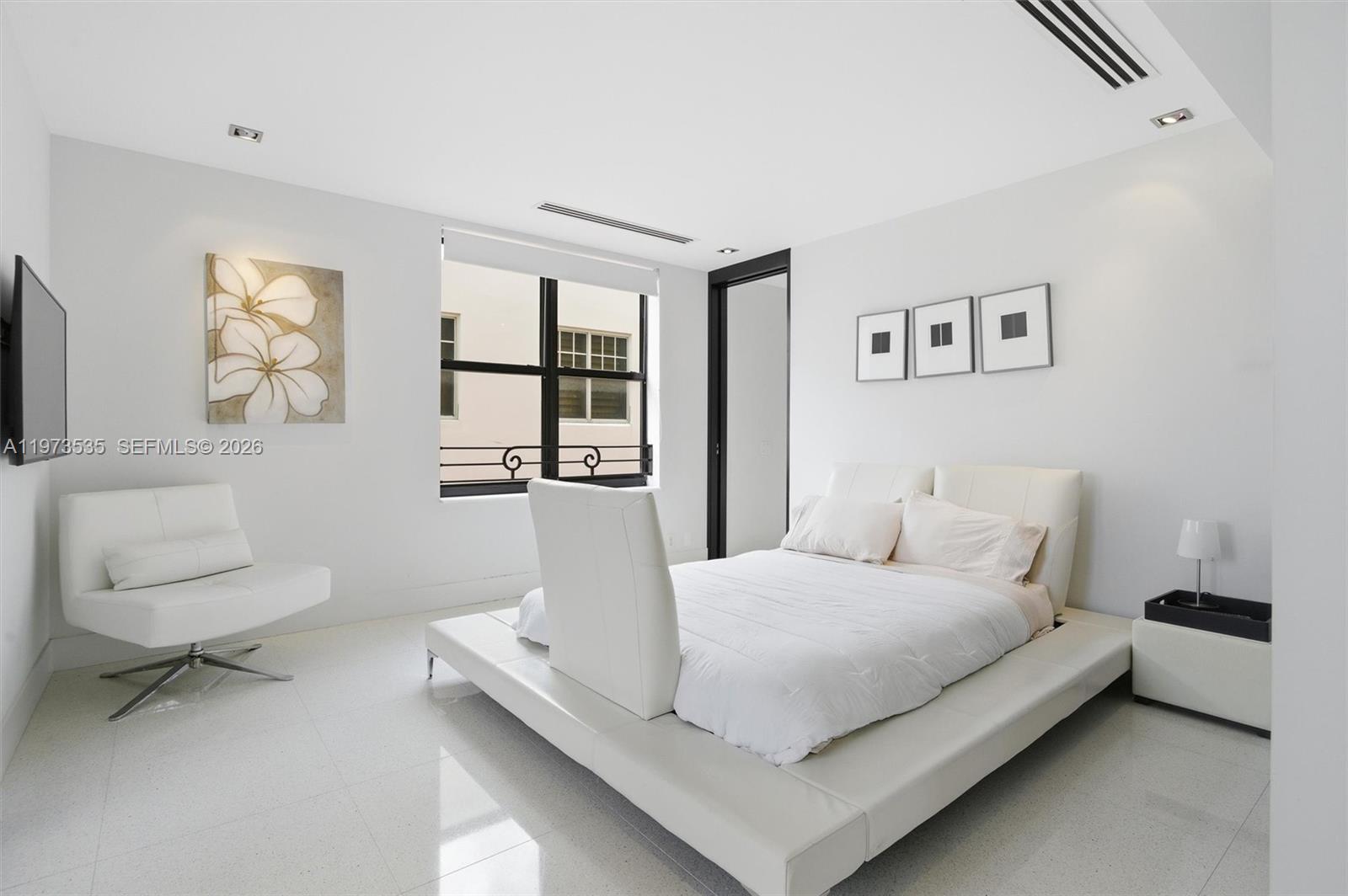 THE NETHERLAND CONDO - Residential