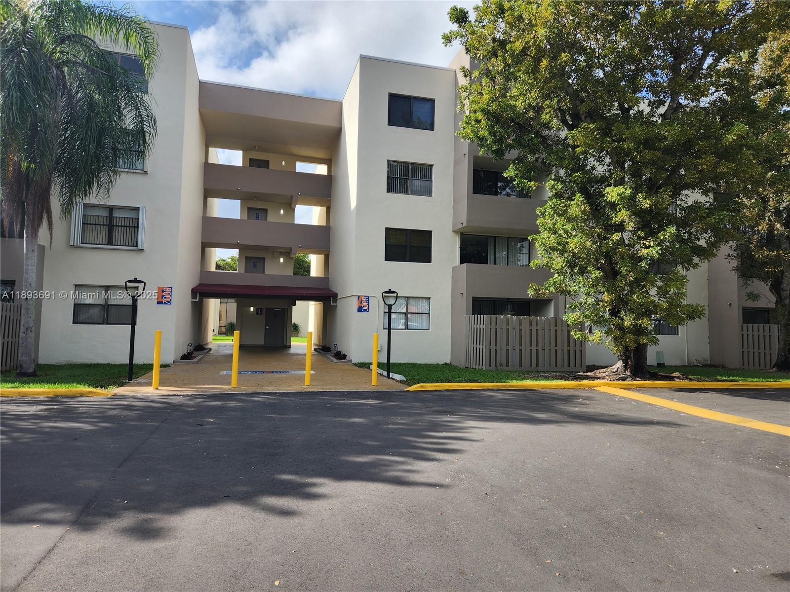 Investor Special! Move-in ready and fully remodeled 1-bed/1-bath unit located on the first floor in the heart of Kendall. This spacious apartment features a modern kitchen, updated bathroom, new A/C, new washer & dryer, and fresh paint throughout. Water is included in the HOA. The unit comes with an assigned parking space and access to guest parking. Excellent rental potential first-floor units are in high demand! Quiet community, centrally located near top-rated schools, hospitals, shopping centers, dining, and major highways. Outstanding opportunity for investors and first-time buyers alike. This unit offers strong rental potential and excellent ROI, while also being an ideal starter home. Priced to sell quickly!!