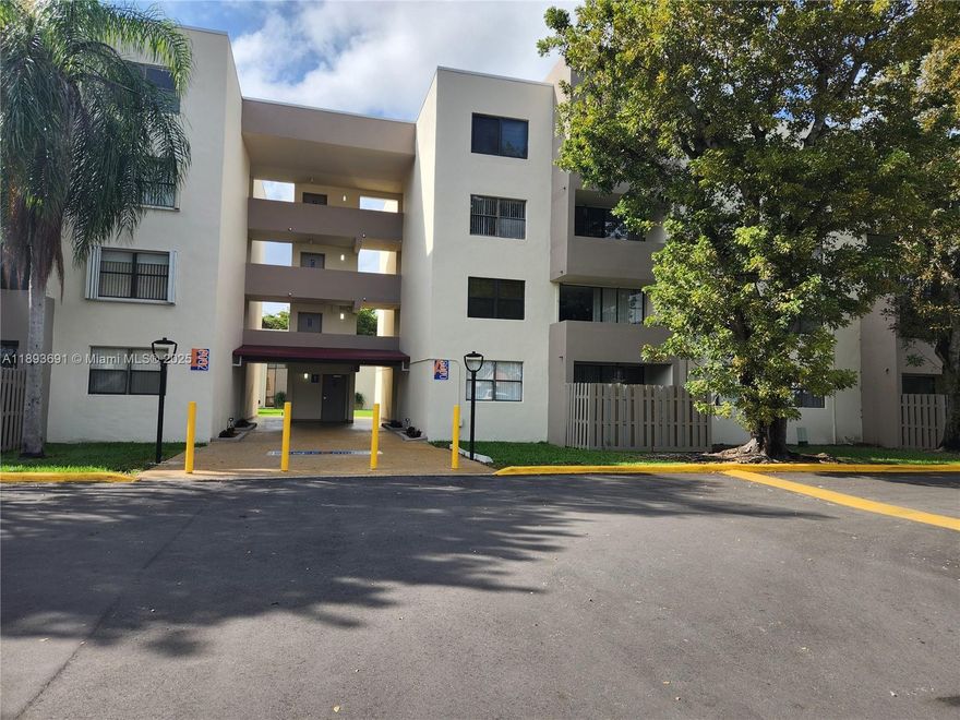 Investor Special! Move-in ready and fully remodeled 1-bed/1-bath unit located on the first floor in the heart of Kendall. This spacious apartment features a modern kitchen, updated bathroom, new A/C, new washer & dryer, and fresh paint throughout. Water is included in the HOA. The unit comes with an assigned parking space and access to guest parking. Excellent rental potential first-floor units are in high demand! Quiet community, centrally located near top-rated schools, hospitals, shopping centers, dining, and major highways. Outstanding opportunity for investors and first-time buyers alike. This unit offers strong rental potential and excellent ROI, while also being an ideal starter home. Priced to sell quickly!!