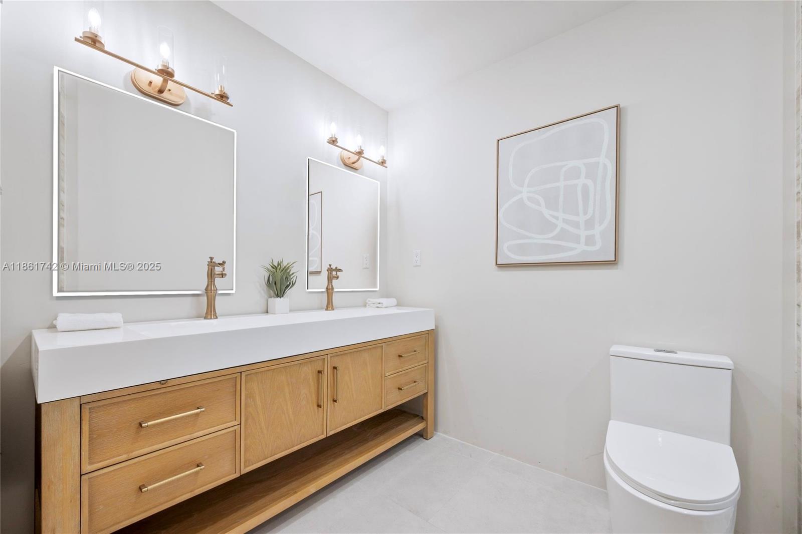 BISCAYNE LAWN EXTENSION - Residential