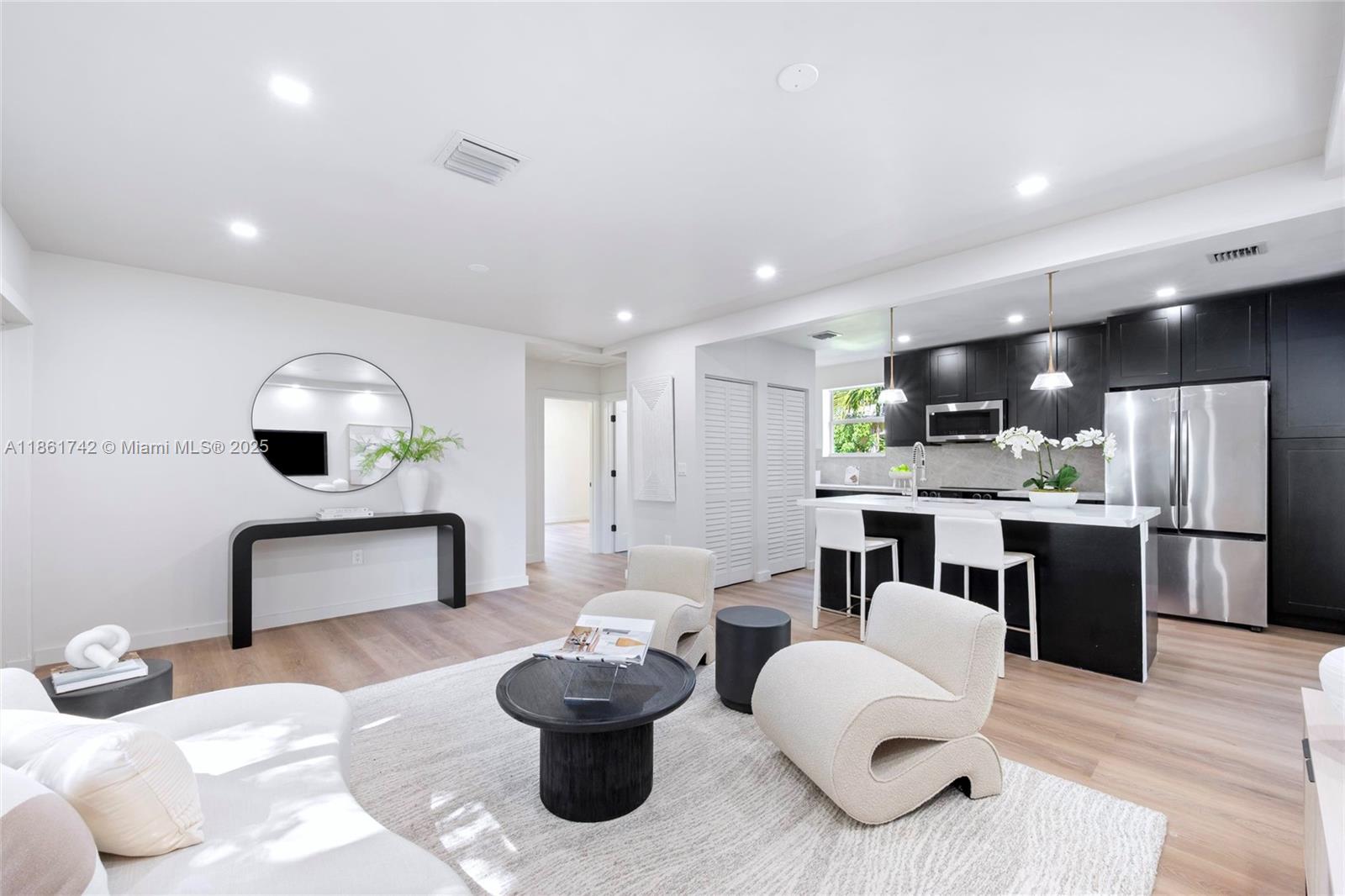 BISCAYNE LAWN EXTENSION - Residential