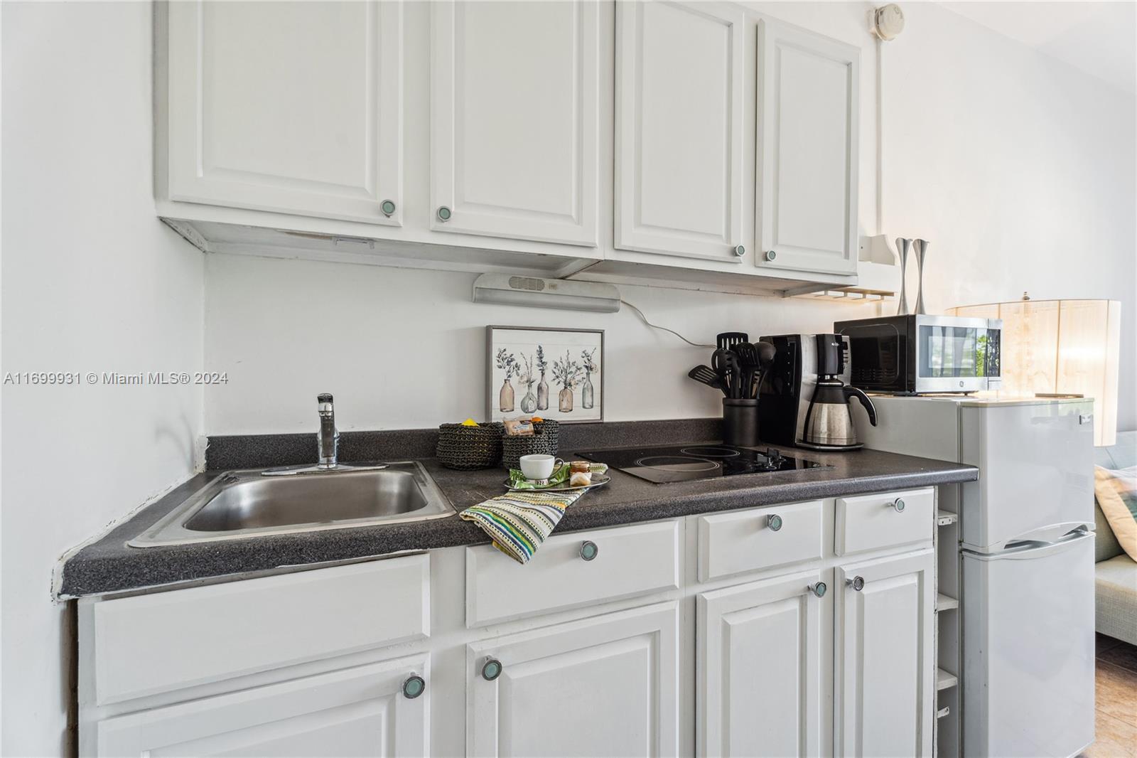 THE MANTELL CONDO - Residential