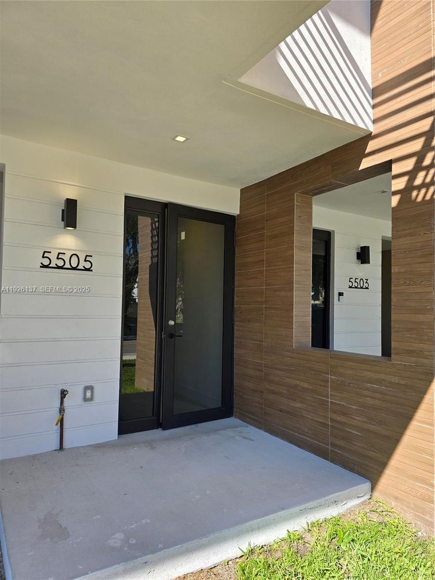 New construction project in Dania Beach, 57 eco-smart townhomes on 5 acres. Gated community with clubhouse, gym, pool, kids playground, and 2 picnic and BBQ areas. 3 beds, 2.5 baths, private yard. Excellent investment opportunity-