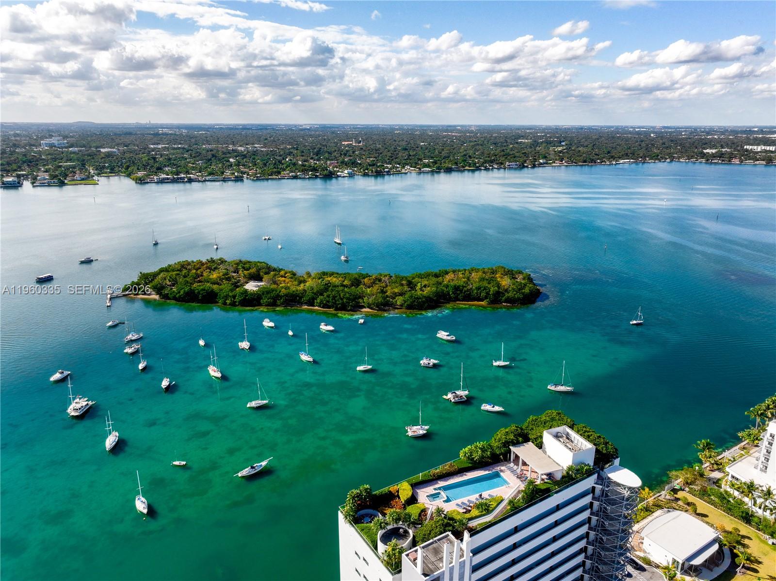 BLUE BAY TOWER CONDO - Residential