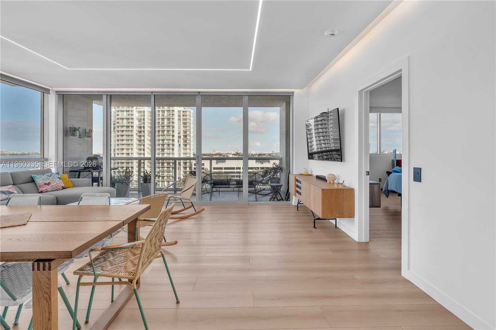 BLUE BAY TOWER CONDO - Residential