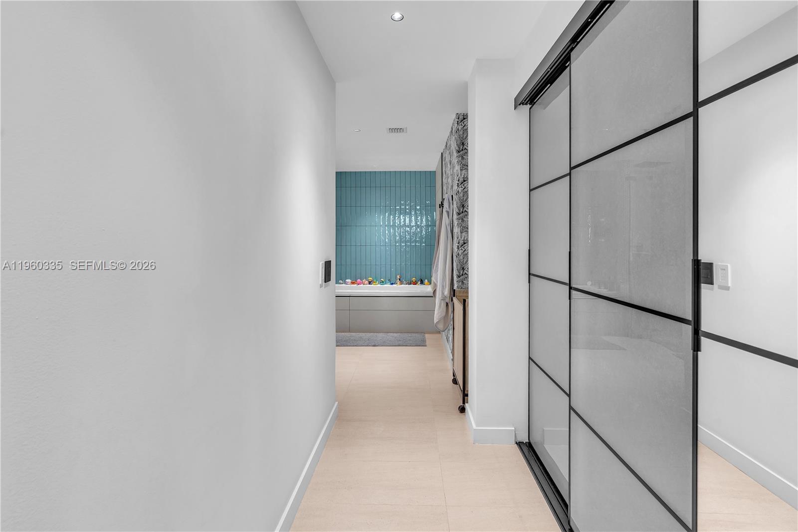 BLUE BAY TOWER CONDO - Residential