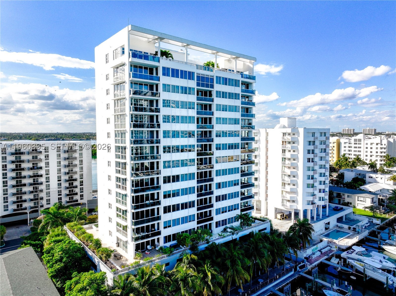 7929 West Dr 903
