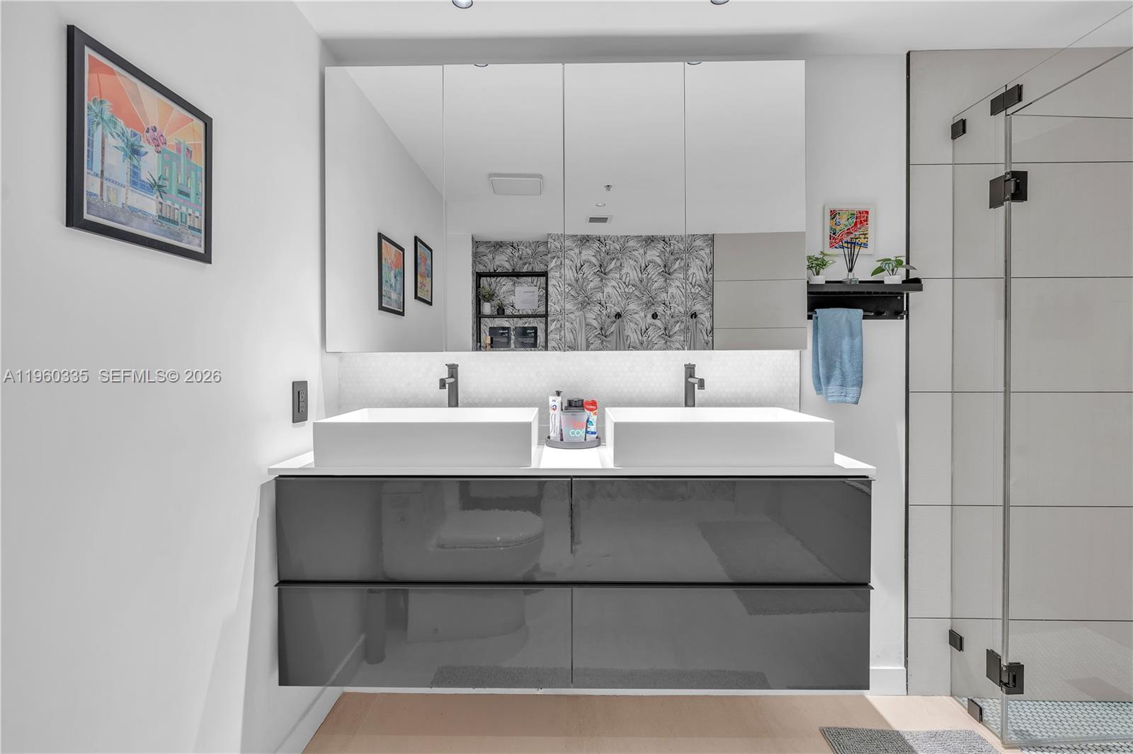 BLUE BAY TOWER CONDO - Residential