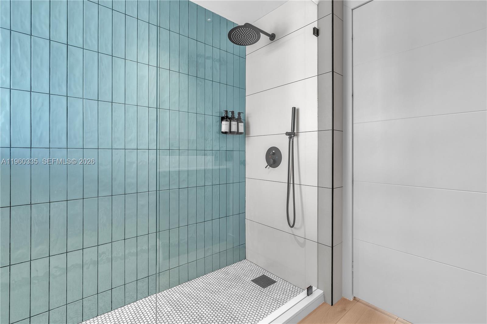 BLUE BAY TOWER CONDO - Residential