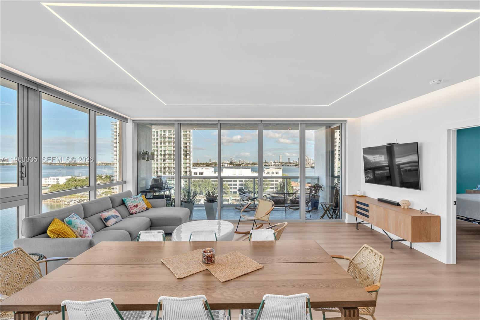 BLUE BAY TOWER CONDO - Residential