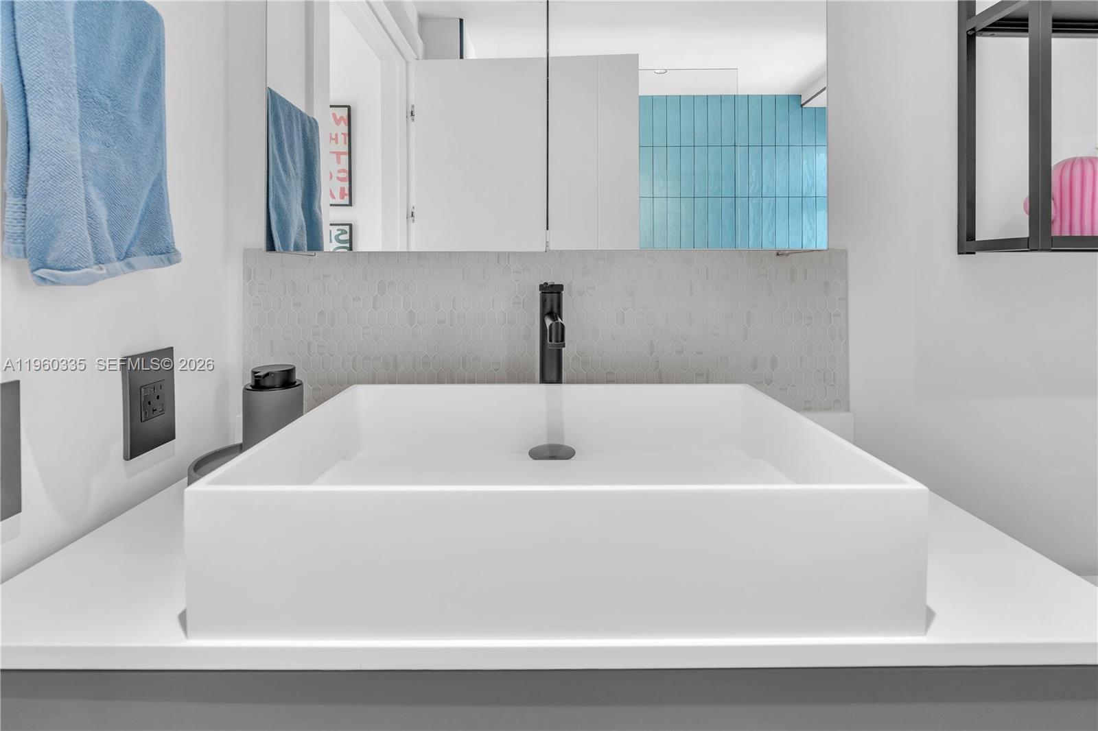 BLUE BAY TOWER CONDO - Residential