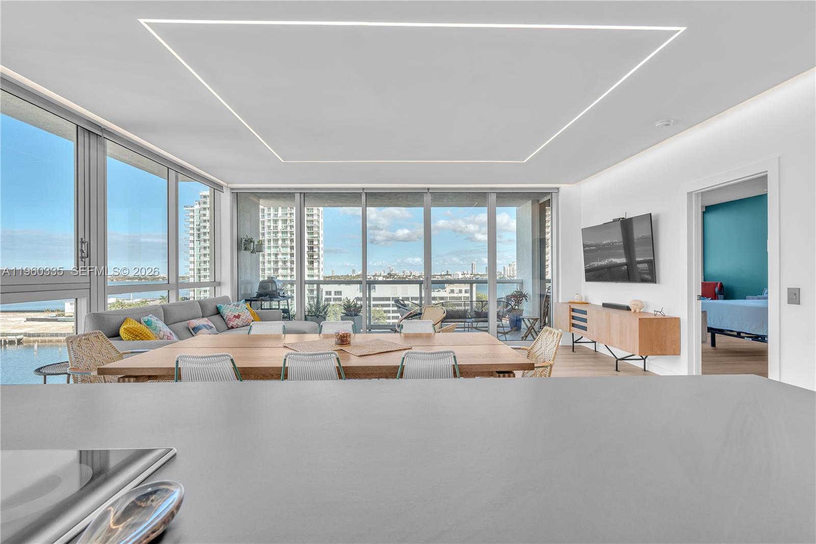 BLUE BAY TOWER CONDO - Residential