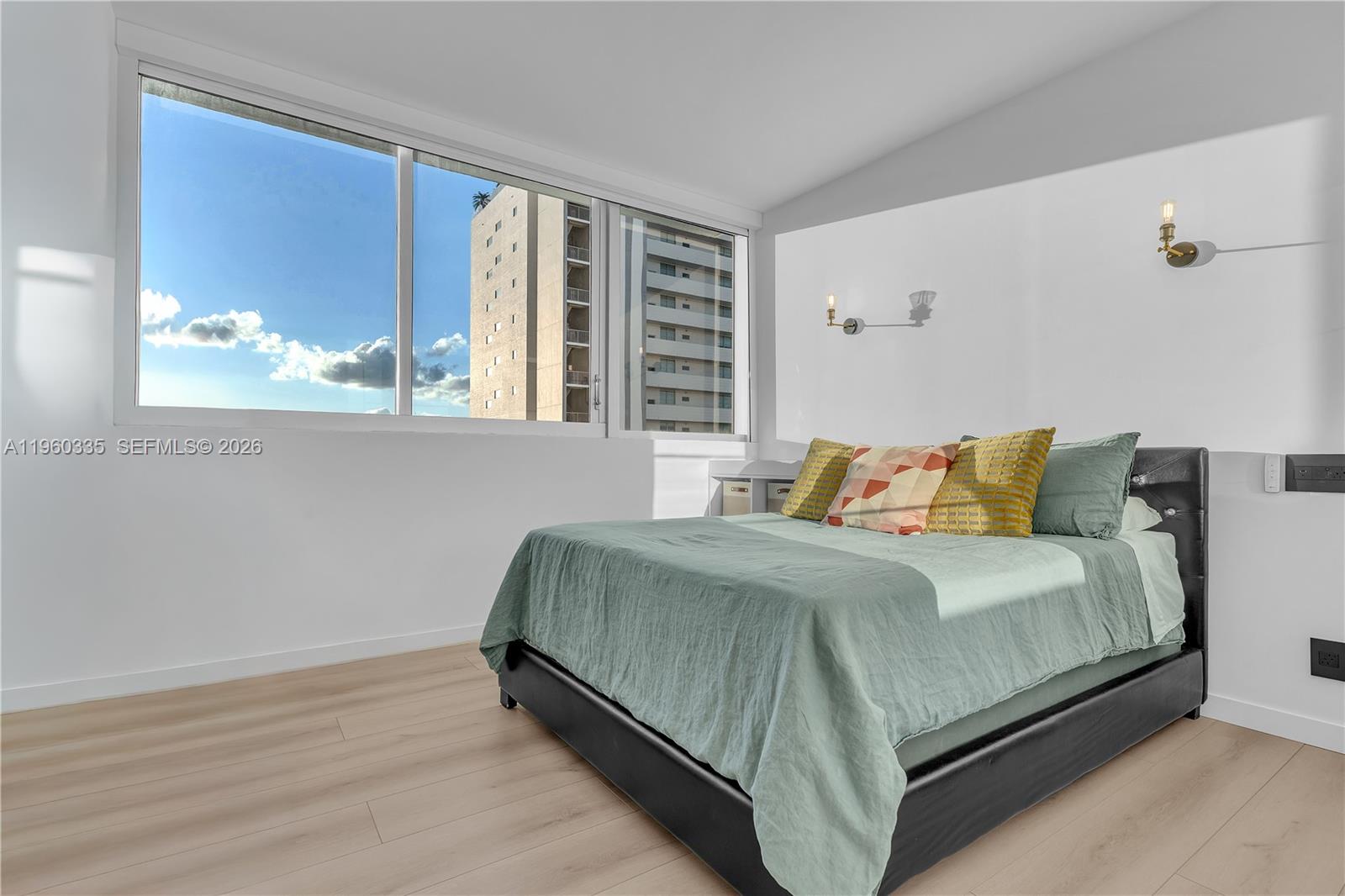 BLUE BAY TOWER CONDO - Residential