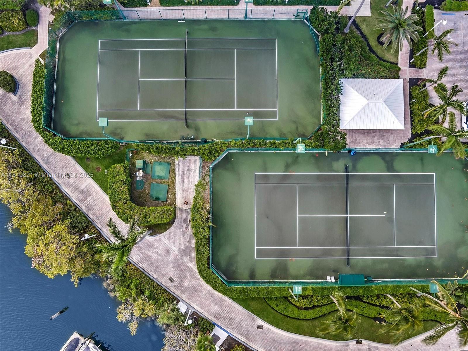 OCEANIA V CONDO - Residential