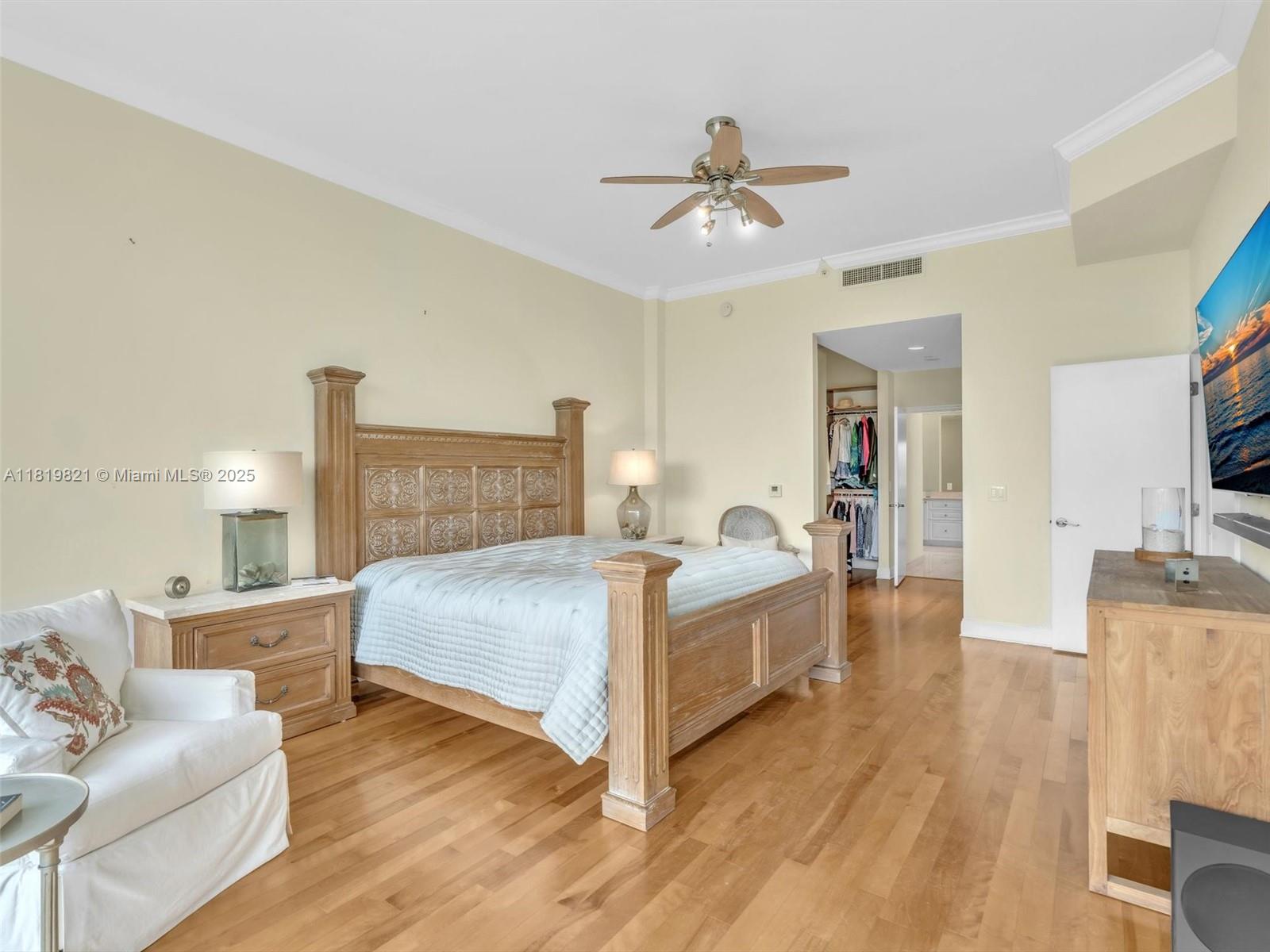 OCEANIA V CONDO - Residential